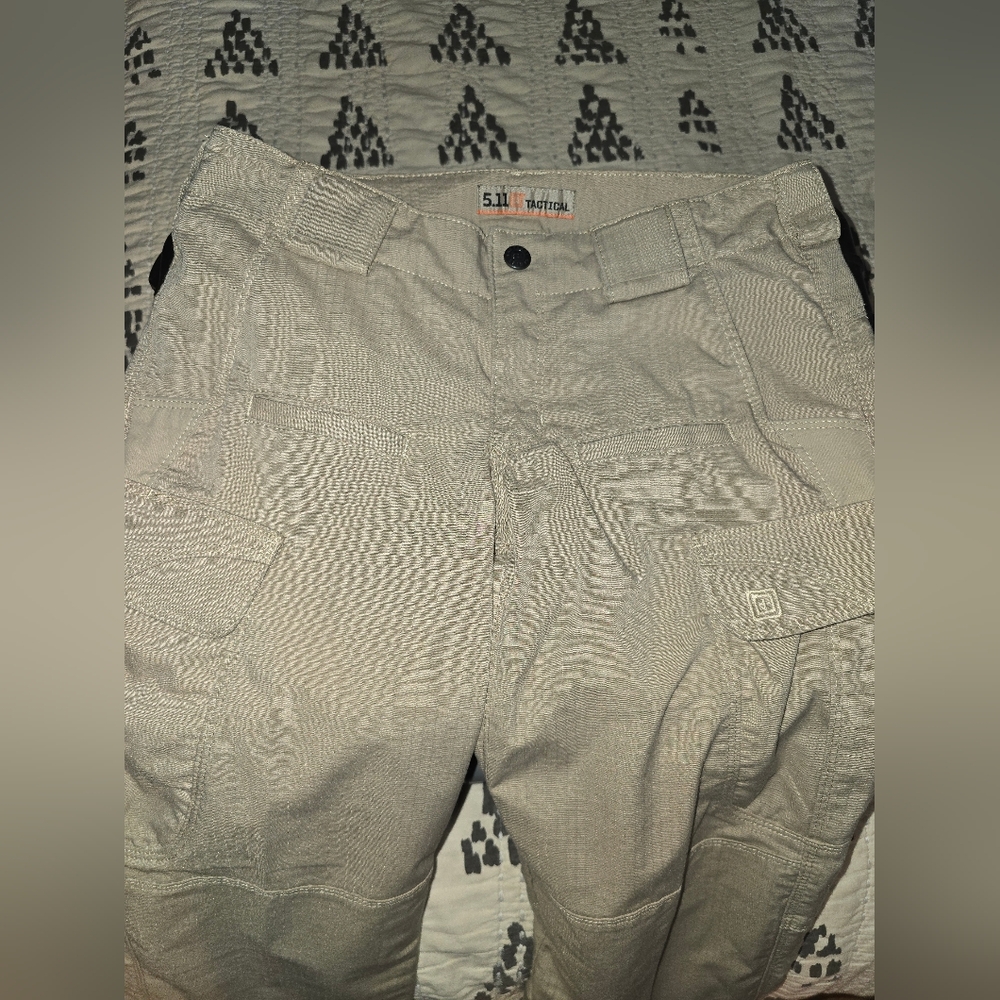 5.11 Tactical womens size 4 khaki pants